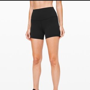 Lululemon align 4” shorts